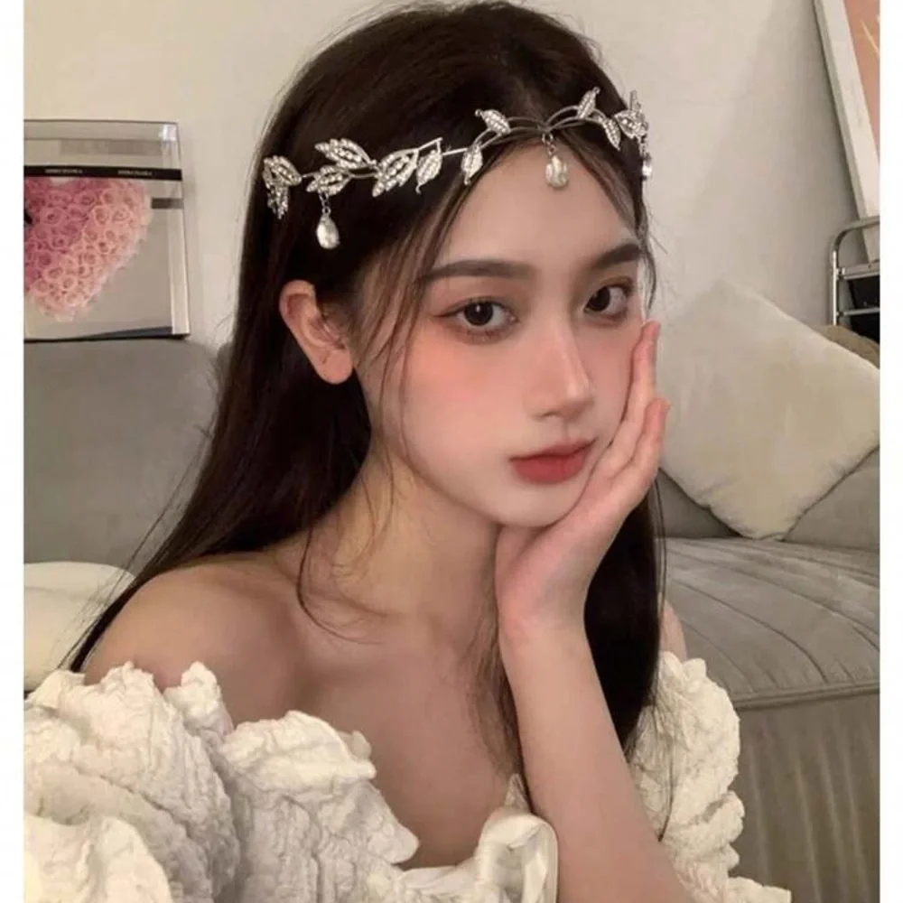 Elegant Silver Leaf Headband